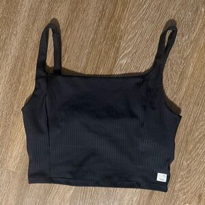 Vuori Ribbed Crop Top